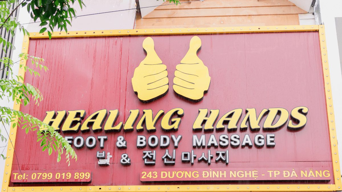 Healing Hands Spa là địa điểm massage toàn thân được nhiều người lựa chọn. 